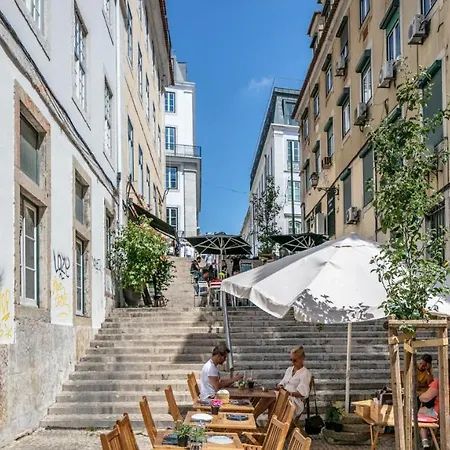 Plum Guide - Marinia