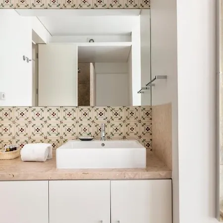 Plum Guide - Marinia Apartament *